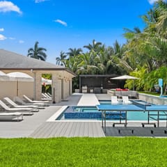 Villa Serena Miami 4BR-Pool-BKT CT Near Beaches