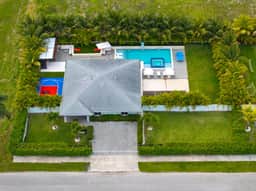 Villa Serena Miami 4BR-Pool-BKT CT Near Beaches