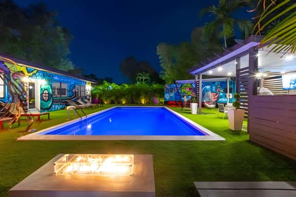 Villa del Mar | Stylish Pool - Image 1