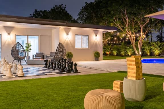 Miami Casa Bella I Near Beaches, heated Pool.