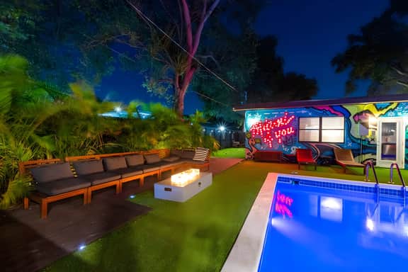 Villa del Mar | Stylish  Pool