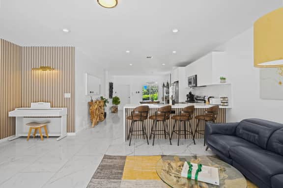 Villa Serena Miami 4BR-Pool-BKT CT Near Beaches